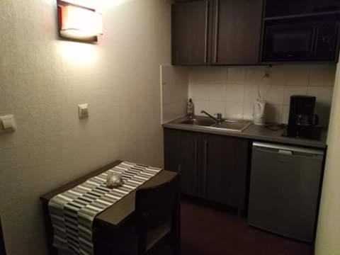 Studio Privatif Dans Hotel Residence Nimes Gare Dış mekan fotoğraf